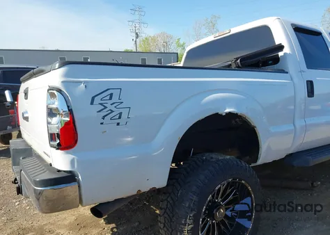 2015 Ford F-250 Xlt z USA, uszkodzony, nr VIN 1FT7W2B62FED60120